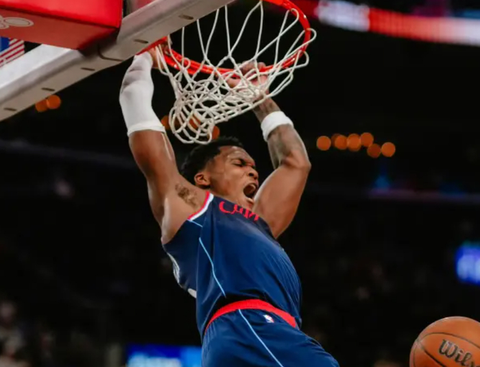 开云体育官网-快船组建完毕！伦纳德稳得分，加兰双能卫，替补挖双核，攻守兼备|明尼苏达森林狼队|洛杉矶快船队|NBA常规赛|nba|比赛_新浪体育_新浪新闻